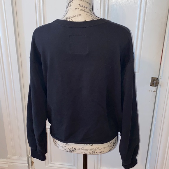 Hollister slightly cropped sweatshirt - Picture 3 of 4